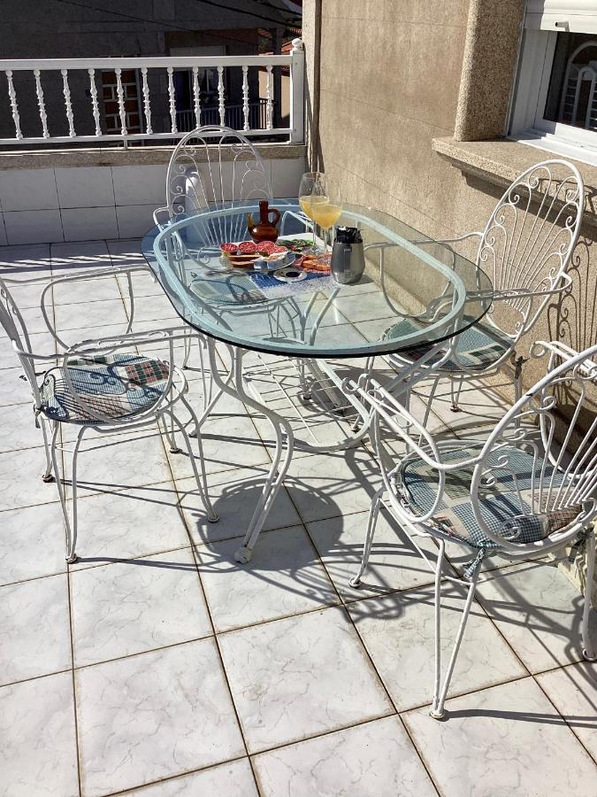 Atico Con Terraza Apartman O Grove Kültér fotó